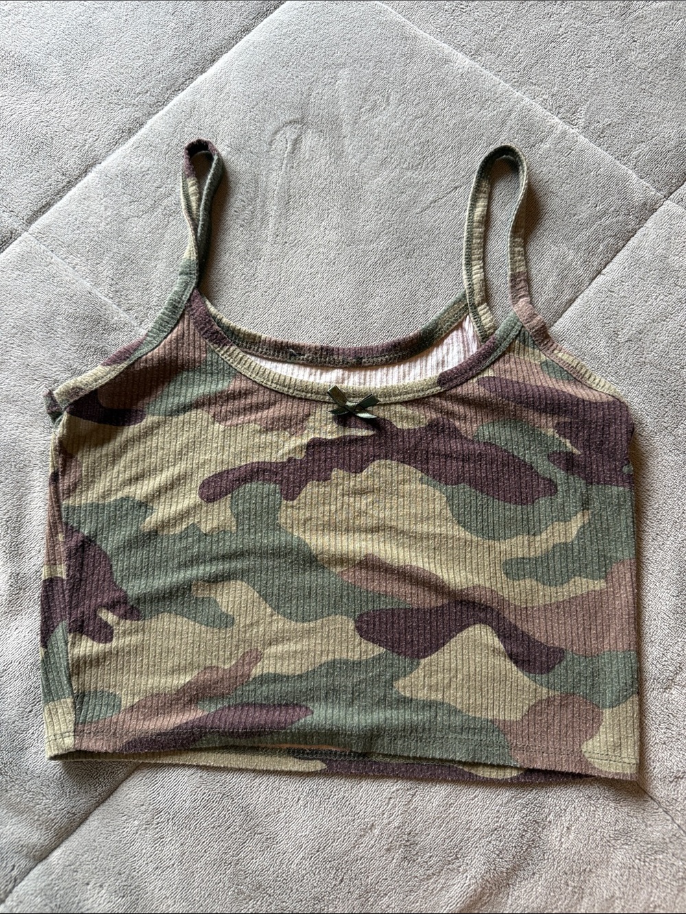Camo Ribbed Cropped Tank Top - Olive Green